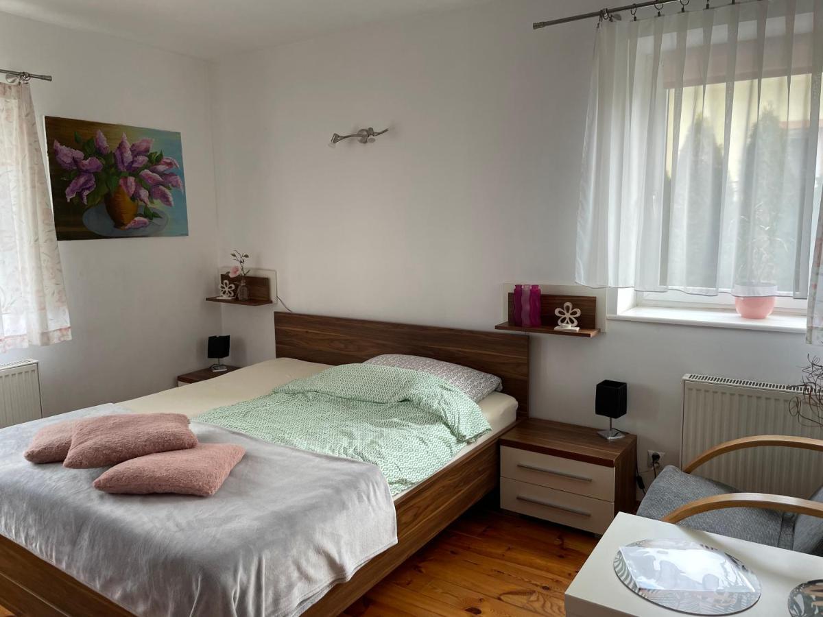 Noclegi Nad Malym Jeziorakiem Iława Buitenkant foto